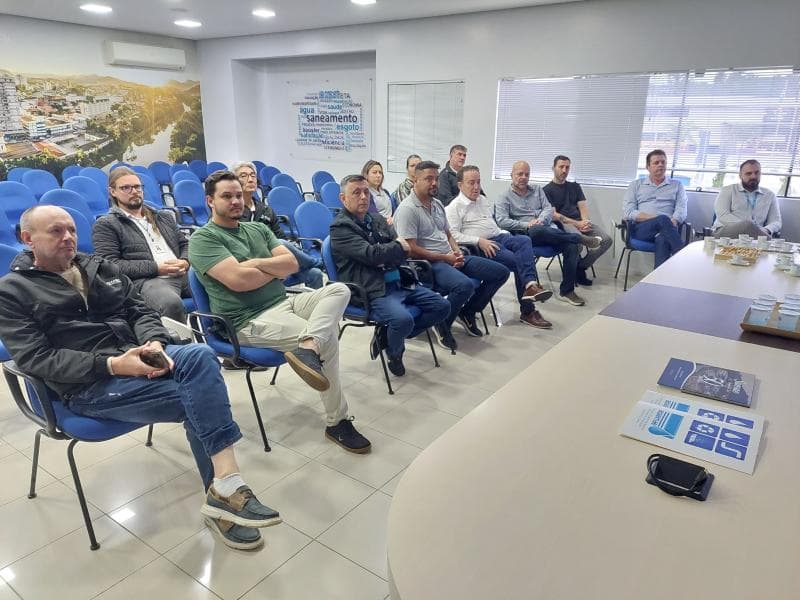 Gestores do Samae recebem comitiva de Balneário Camboriú