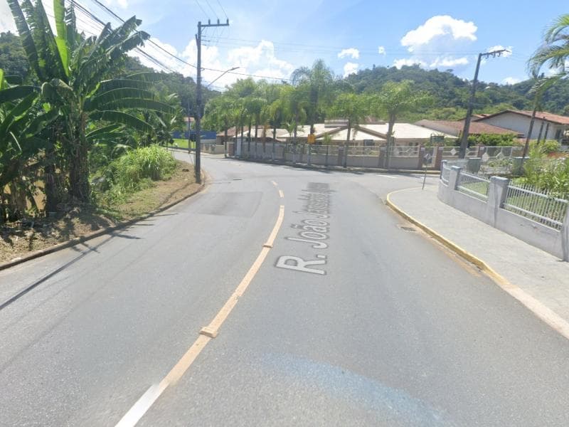 Rua João Januário Ayroso com manutenção na rede de drenagem neste sábado