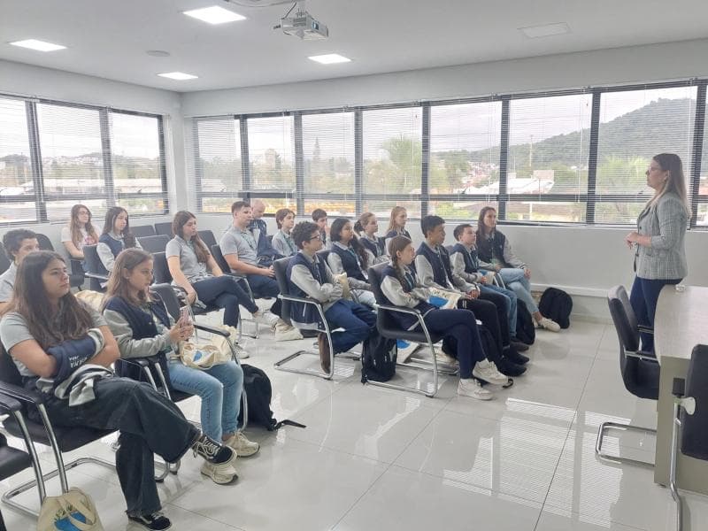 Vereadores Mirins visitaram o Samae