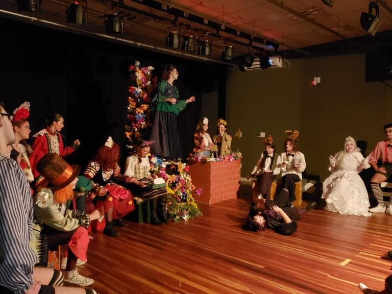 Espetáculo teatral é apresentado a pacientes do Caps II