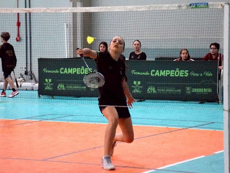AJB/Secel conquista 49 medalhas na 3ª etapa do Estadual de Badminton