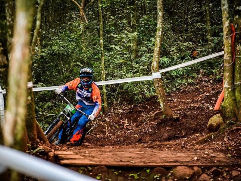 Ciclista é Top 3 no Campeonato Paranaense de Downhill