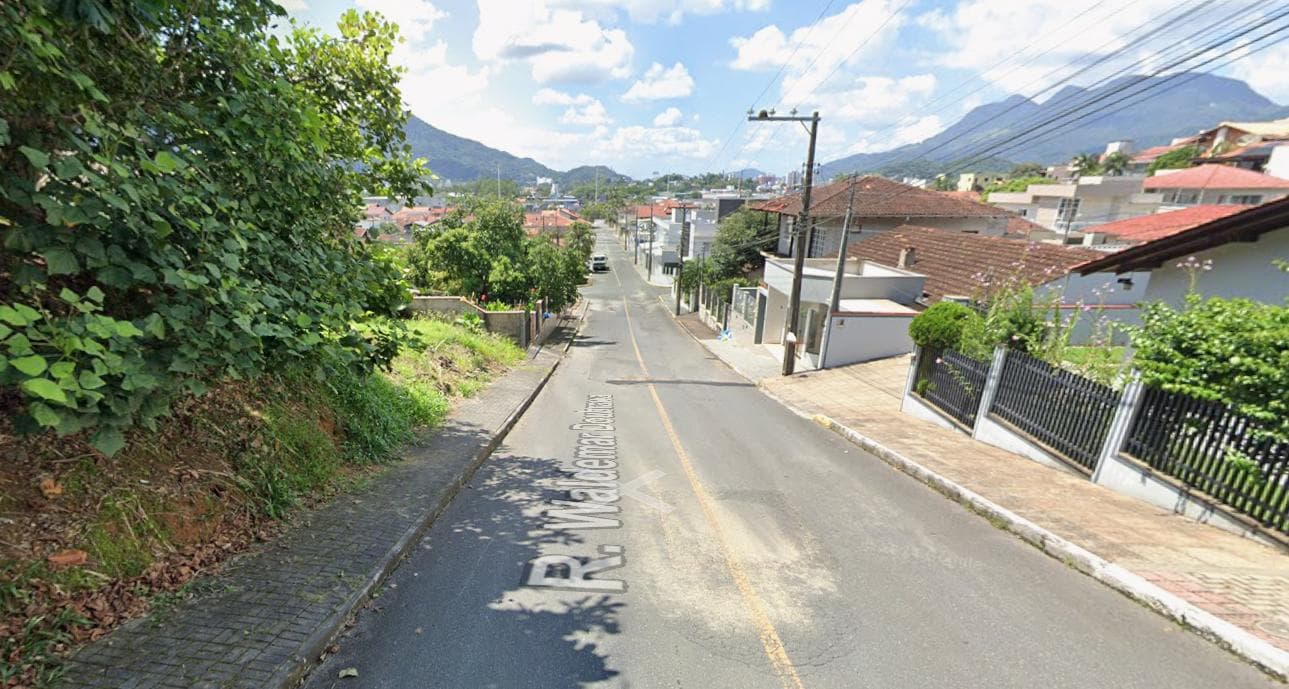 Interdição parcial da Rua Waldemar Doubrawa