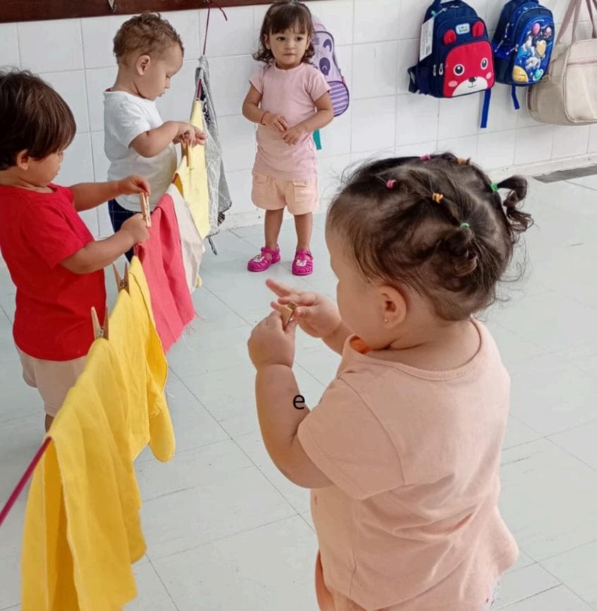 Interações e brincadeiras impulsionam o desenvolvimento na Educação Infantil