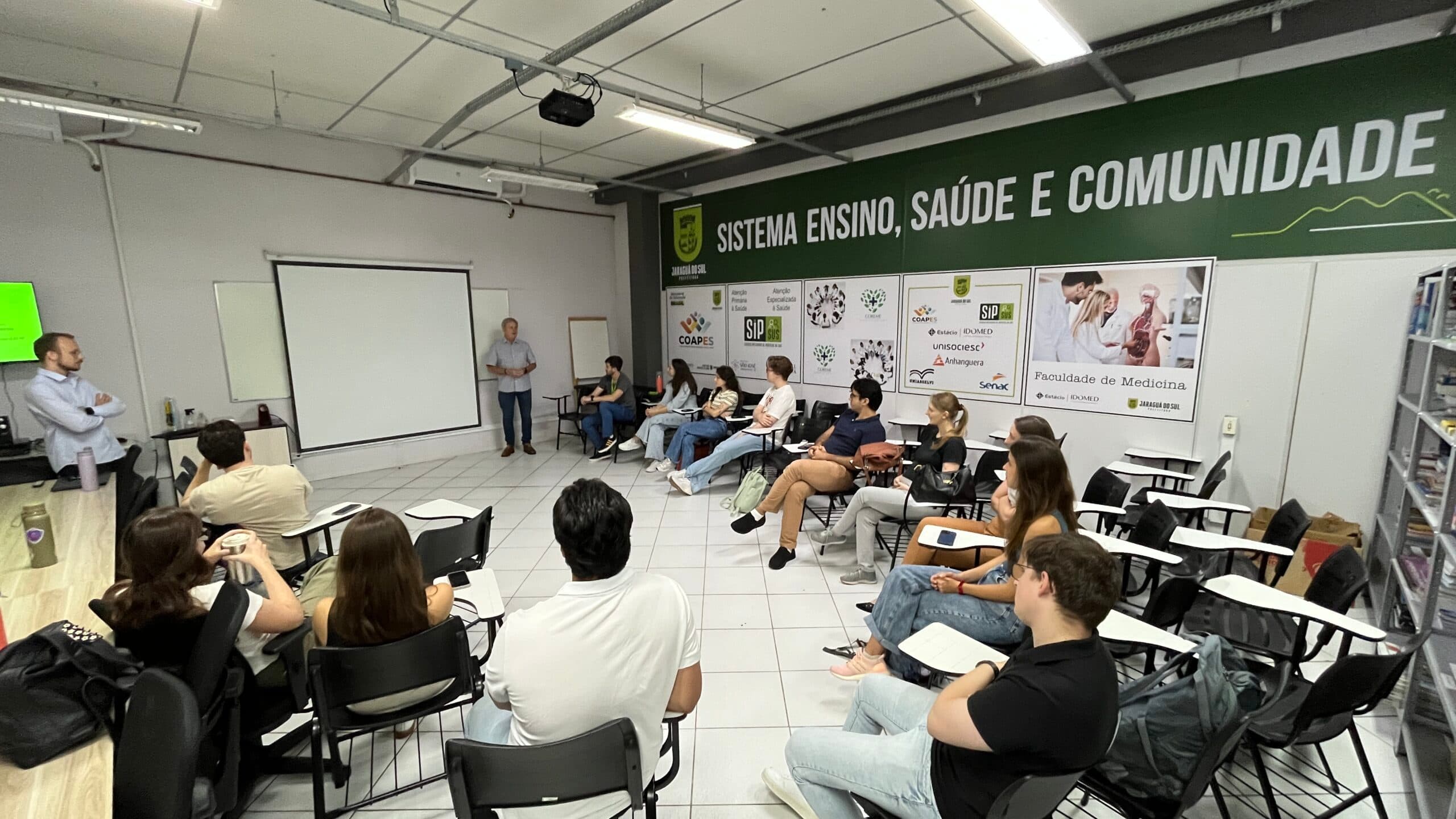 Novos médicos residentes começam a atuar na Atenção Primária à Saúde