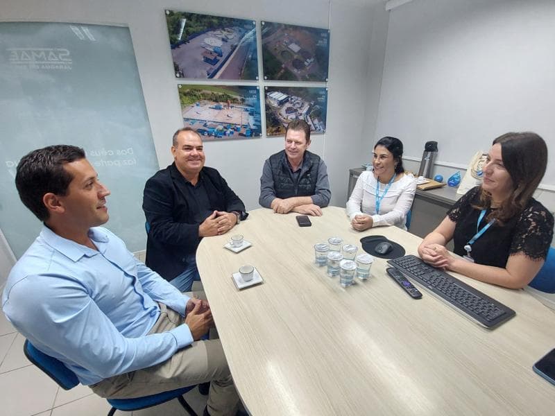 Samae compartilha experiências com representantes de Imbituba