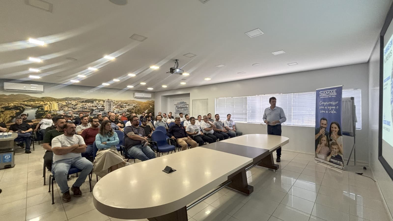 Participantes de workshop de automação visitaram o Samae