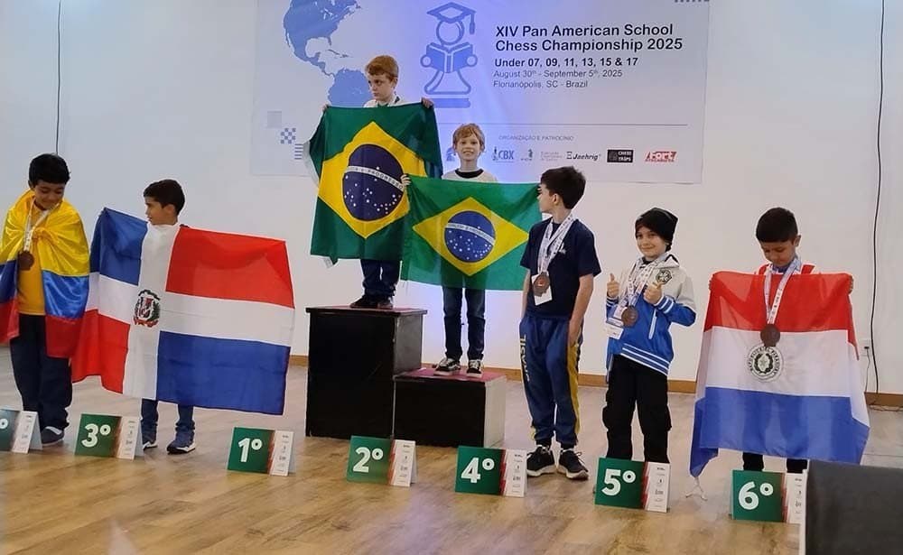 Jaraguaenses entre os melhores no Pan Escolar de Xadrez