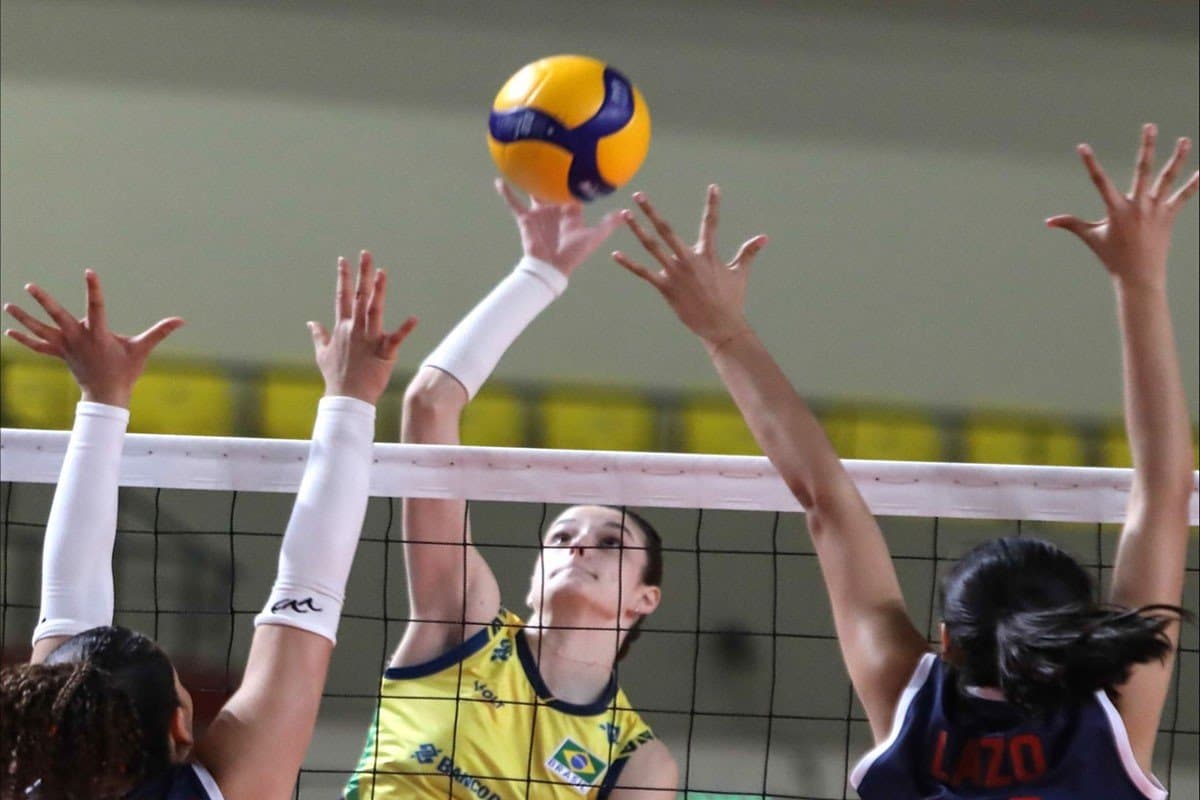 Meninas de Jaraguá são vice no Sul-Americano Sub-17 no vólei