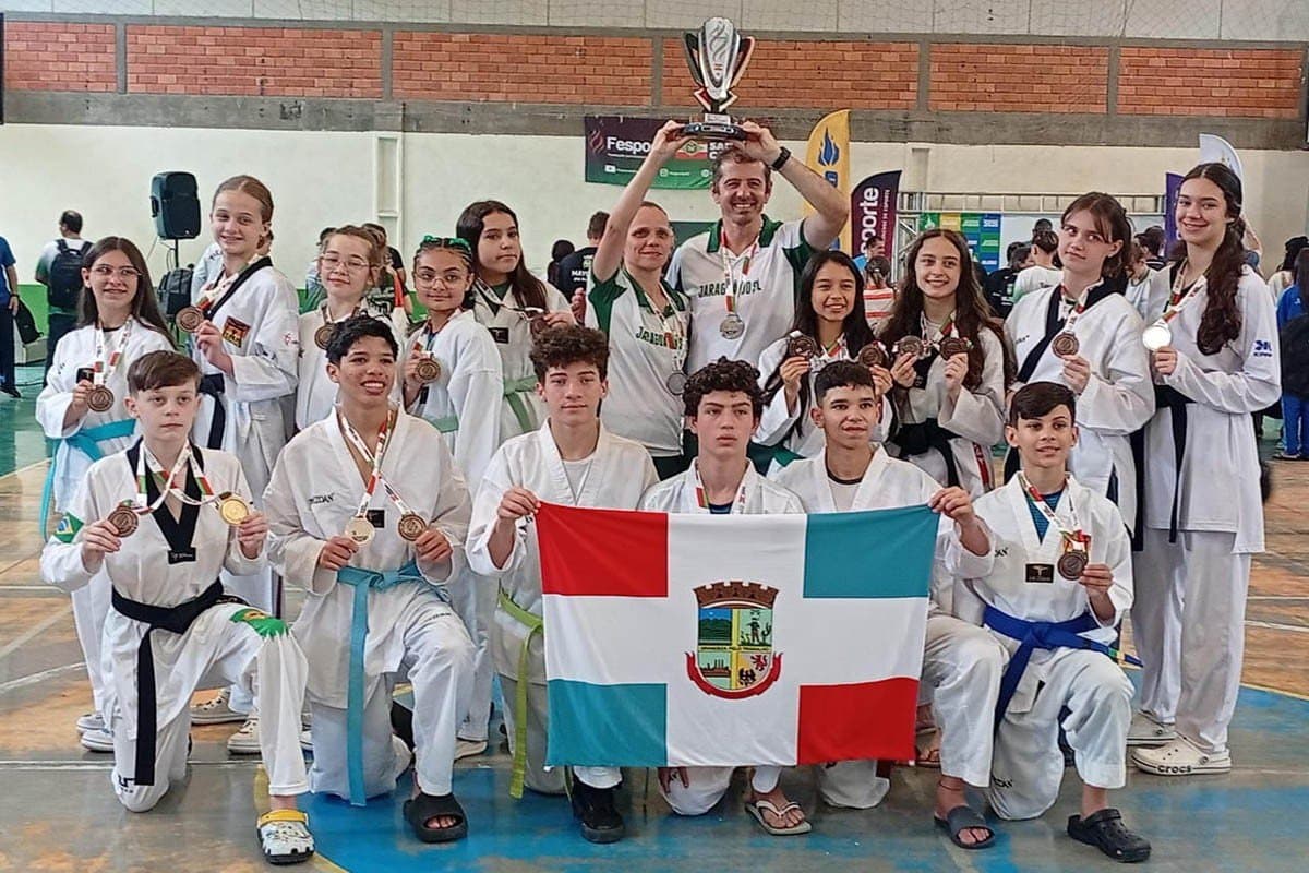 Taekwondo jaraguaense é vice-campeão feminino na Olesc