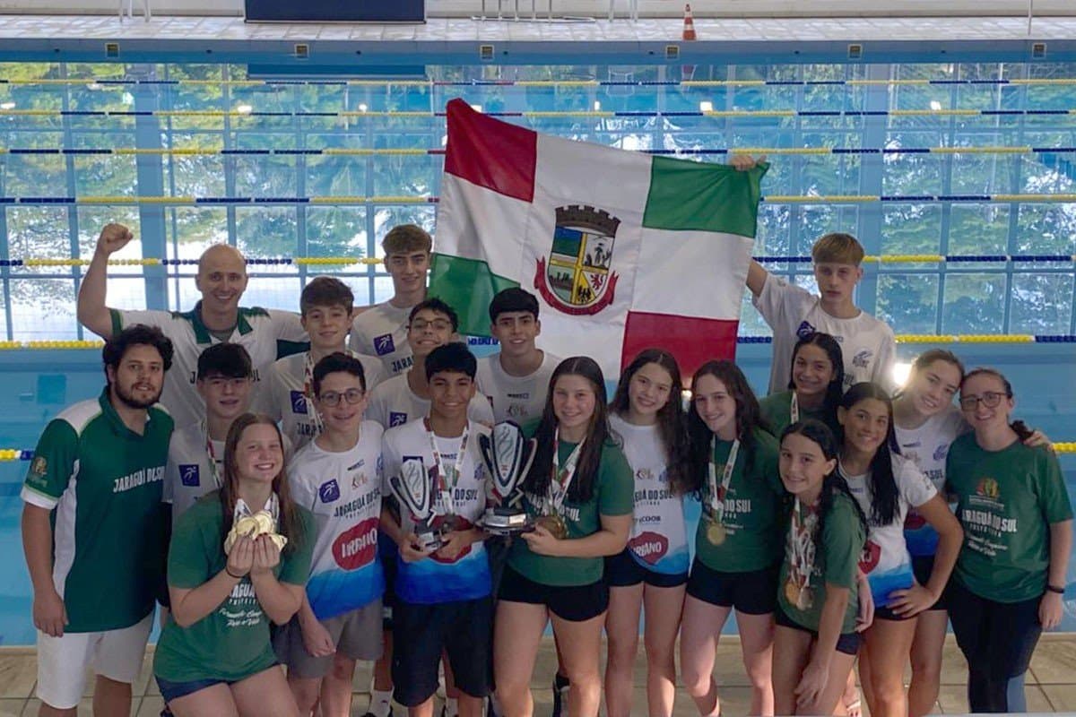 Olesc: Jaraguá se despede como vice-campeã feminina na natação