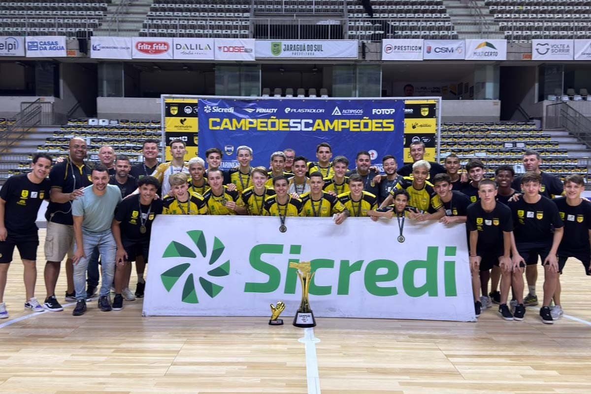 Jaraguá Futsal é campeão invicto do Estadual Sub-17