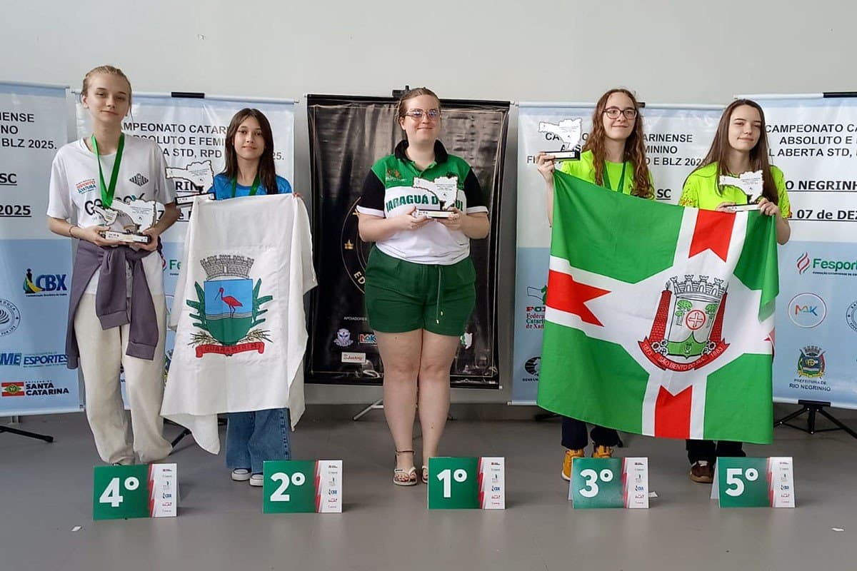 Jaraguaenses se destacam no Estadual Absoluto e Feminino de Xadrez
