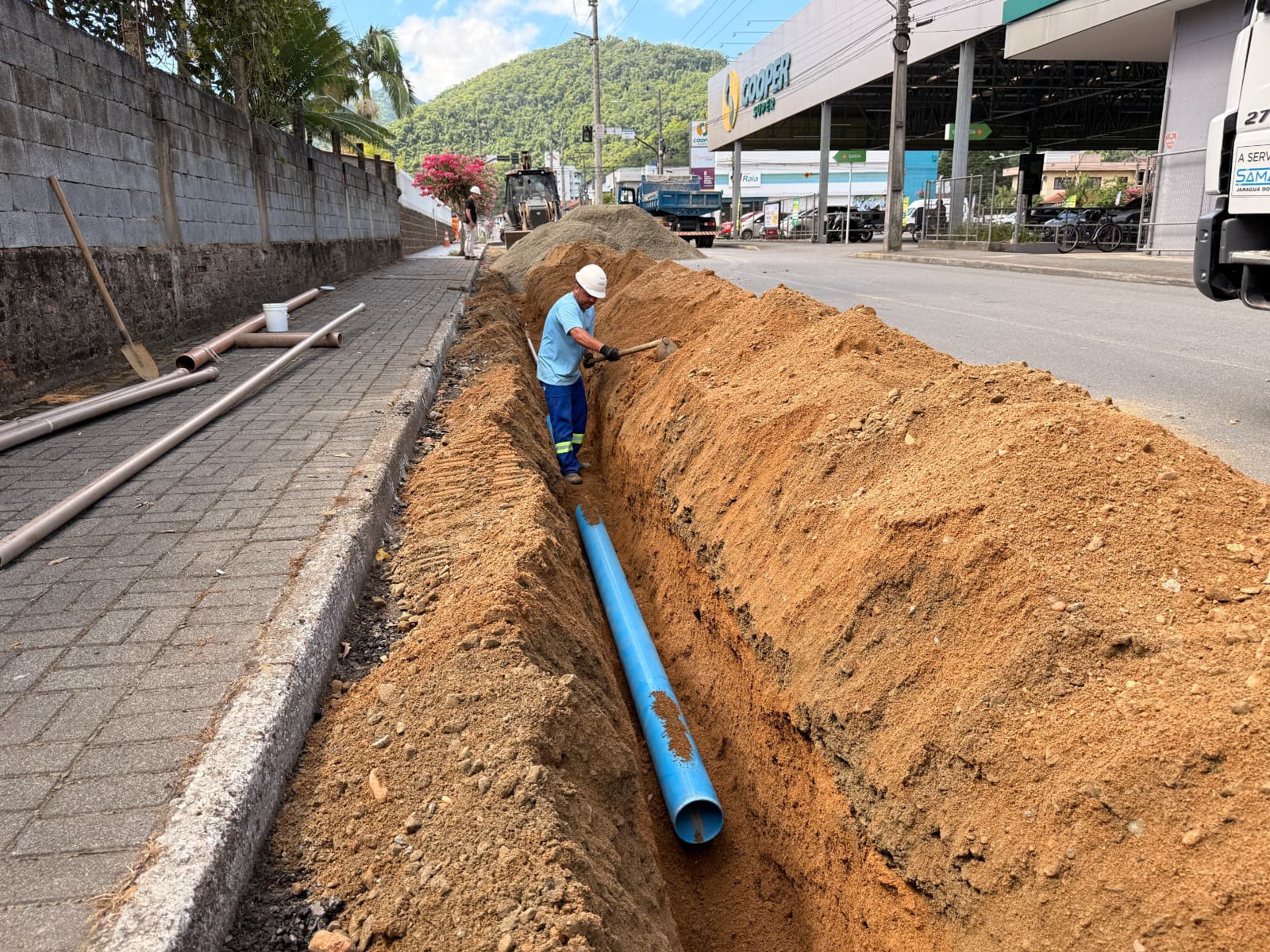 Samae executa obra nas ruas Padre Aluísio Boeing e Virgílio Pedro Rubini