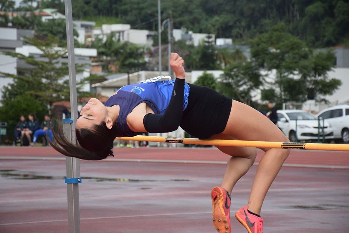 Pista de Atletismo sedia evento para atletas em busca de índice ao Mundial Indoor